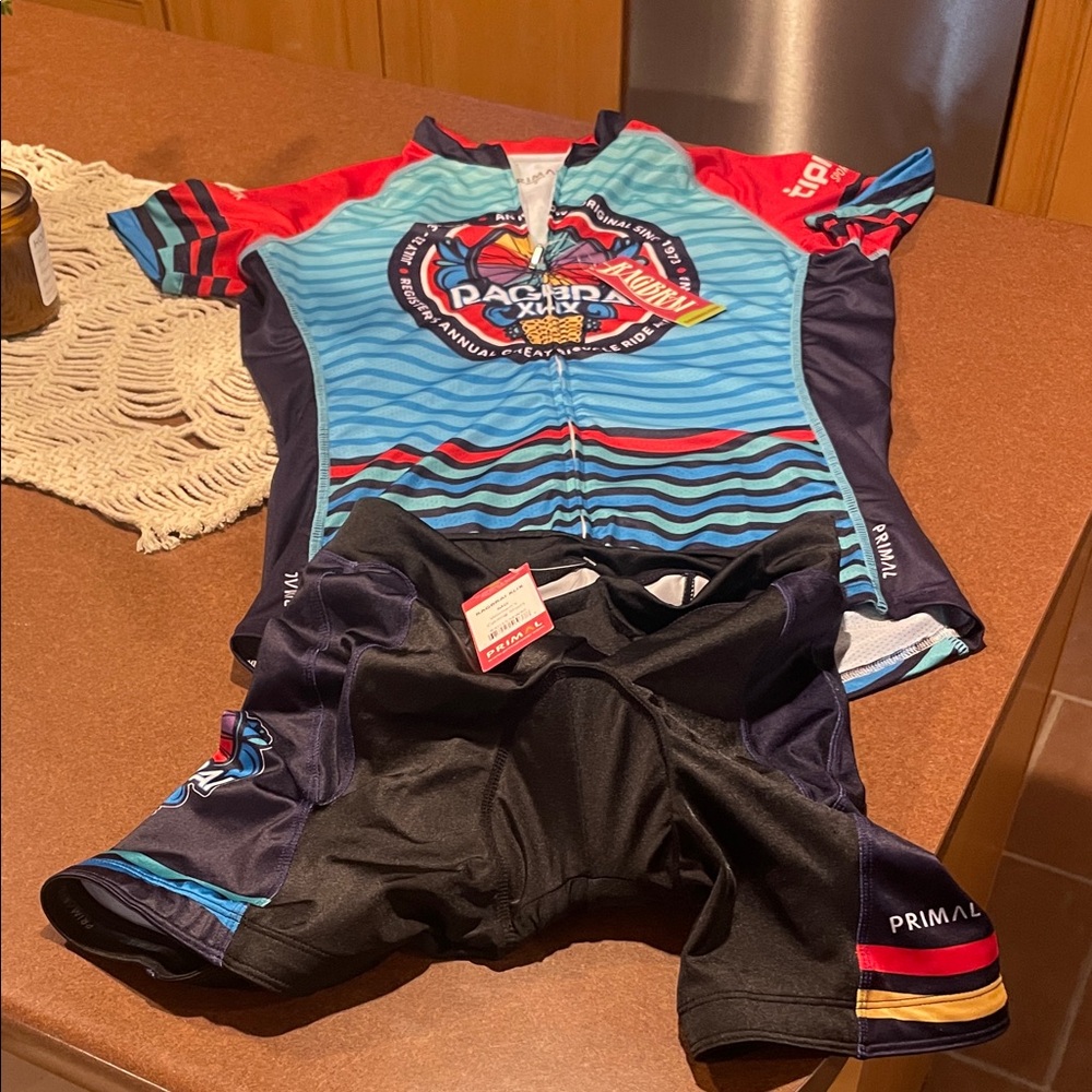 Primal Women's Cycling Jersey and Shorts Set